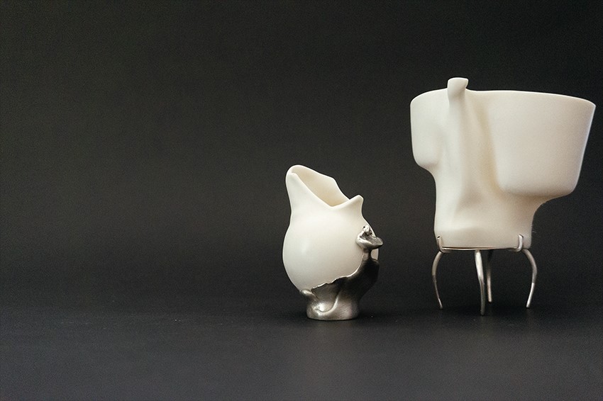 PXL-MAD: Charlot Claessens, «Debby &amp; Fonske», 2020. From series: «Nonliving Creatures». Object (porcelain and sterling silver). «Debby»: 11 x 9 x 7 cm; «Fonske»: 7.5 x 5 cm. Photo: All rights reserved. Statement: «Now and then we get a kind of feeling when we look at an object, it feels familiar... this feeling is hard to describe. We can sometimes recognize human qualities in non-human things. When this happens, we are dealing with anthropomorphism. This project, which started from this specific familiarity in a form wants to emphasise the human qualities present in objects and give them a character. With this, my work means to evoke a deeper connection between the viewer and the object itself. Essentially it's about giving life to the nonliving».